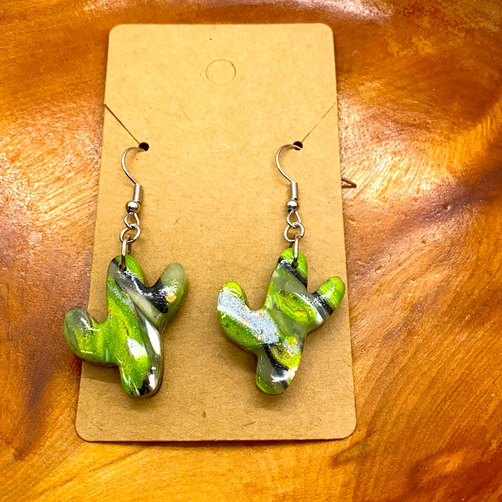 Green marble cactus 🌵 polymer clay earrings
